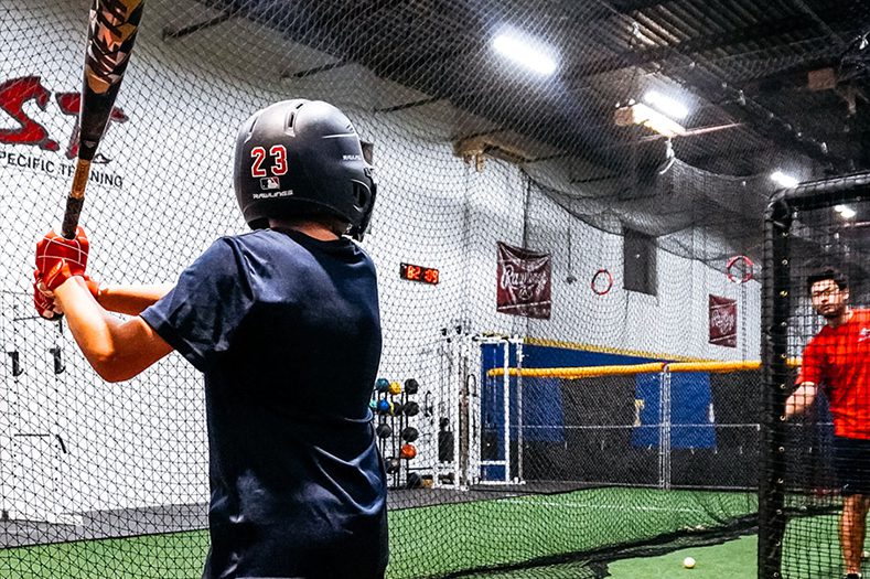 The-Baseball-Zone-kid-training-baseball-bat The-Baseball-Zone-kid-training-baseball-bat